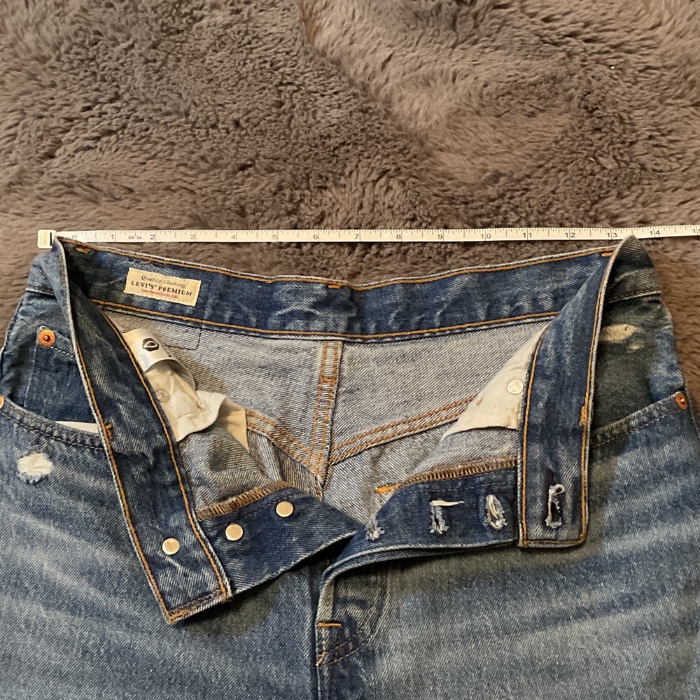 Levis Distressed 501 Jeans - Picture 5 of 6